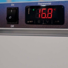 armario-refrigerado-248-litros-aps261-edenox 2