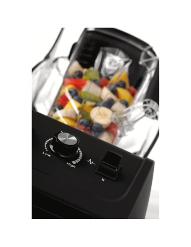 vista-desde-abajo-licuadora-profesional-insonorizada-25l-bartscher