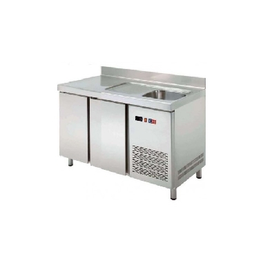 mesa-refrigerada-dos-puertas-con-fregadero-1500mm-fabricacion-nacional-clima-hosteleria.jpg
